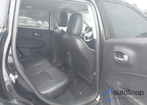 2018 Jeep Compass Altitude 4X4 z USA, uszkodzony, nr VIN 3C4NJDBB9JT456446